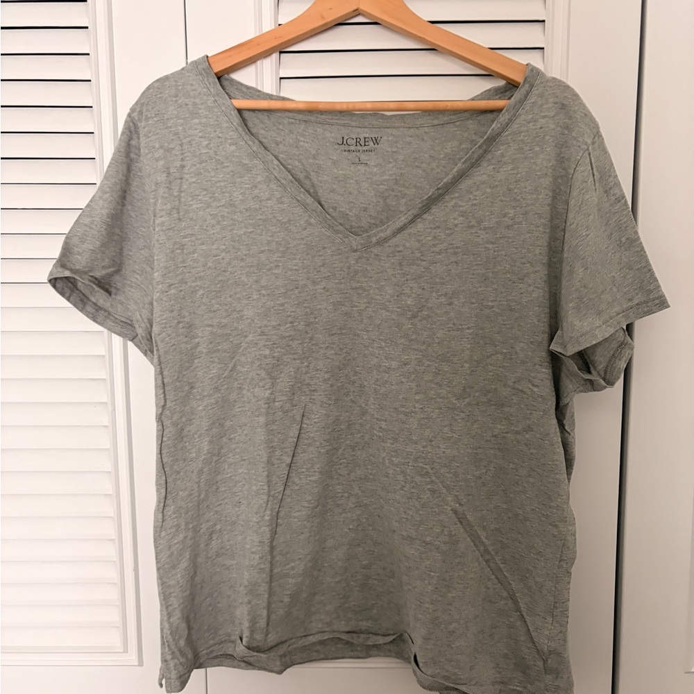 J. Crew Vintage Jersey Classic-Fit V-Neck T-Shirt in Heather Grey